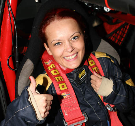 Det er vist en oplevelse, der kan anbefales. Ved Tvilum-Scanbirk Rallyshow 2007 kan man selv få opfyldt drømmen om at være co-driver i en af de hurtige rallybiler.